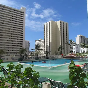 3* Apartahotel Aston At The Waikiki Banyan